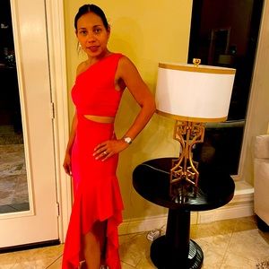 Beautiful dress used once for a beach wedding